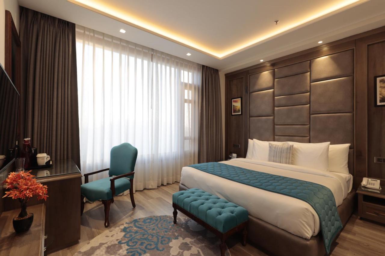 Welcomheritage Elysium Resort & Spa Shimla Bagian luar foto