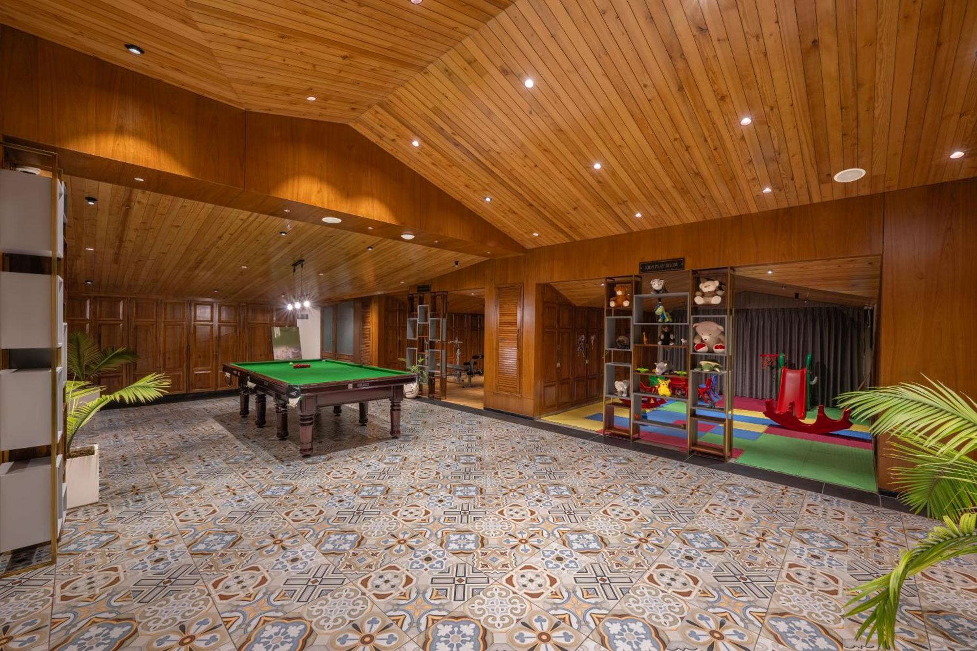 Welcomheritage Elysium Resort & Spa Shimla Bagian luar foto